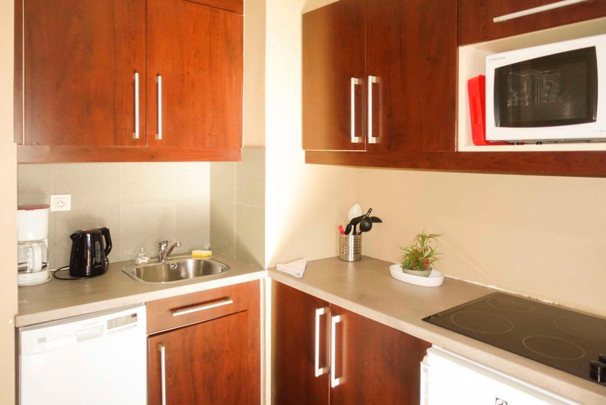 Comfort Aparthotel Marseille Prado Экстерьер фото